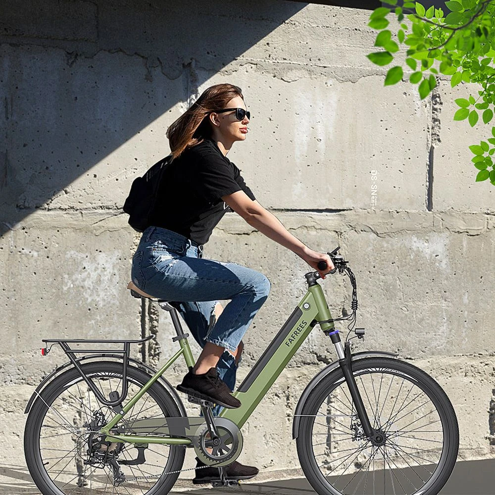 FAFREES F26 Pro 26'' Step-through City E-Bike 25 Km/h 250W Motor 36V 10Ah Embedded Removable Battery, Shimano 7 Speed - Golden