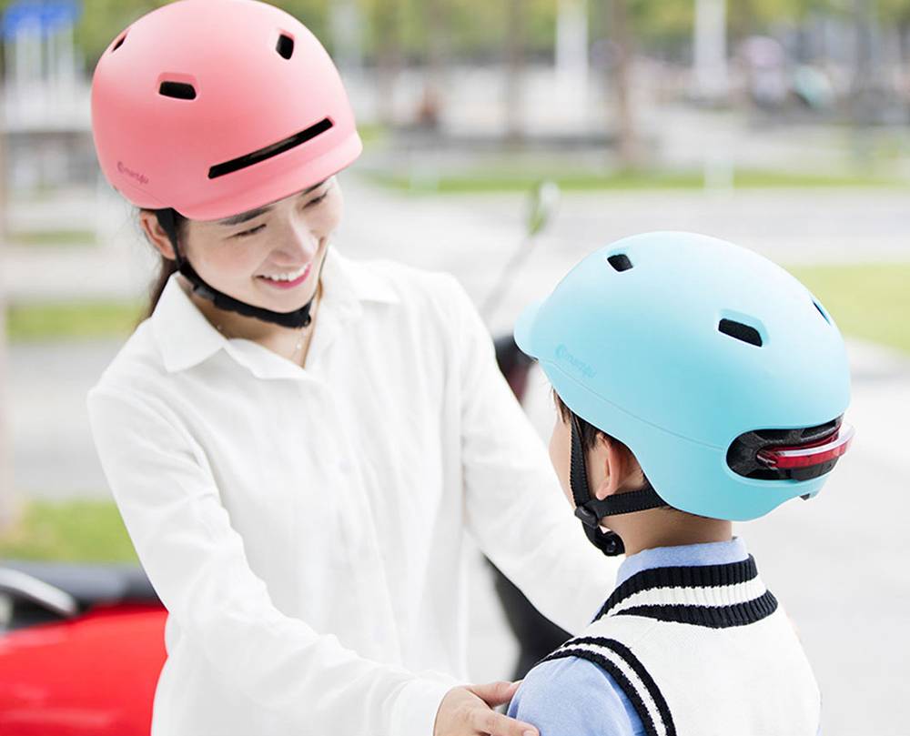 Xiaomi Smart4u SH50 Smart City Commuter Bling Helmet With Automatic Sensor Lighting IPX4 Waterproof Magnetic Charge Long Standby Size L - Black